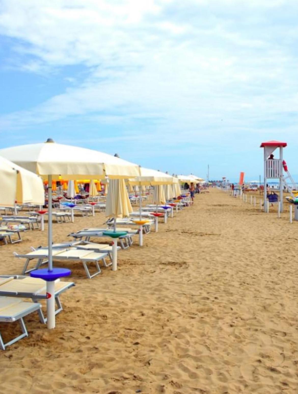 Apartamento Ca' Vittoria Lignano Sabbiadoro Exterior foto