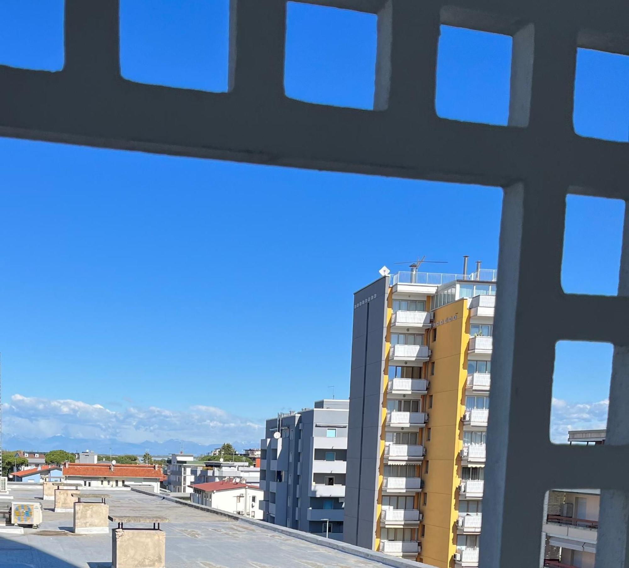Apartamento Ca' Vittoria Lignano Sabbiadoro Exterior foto